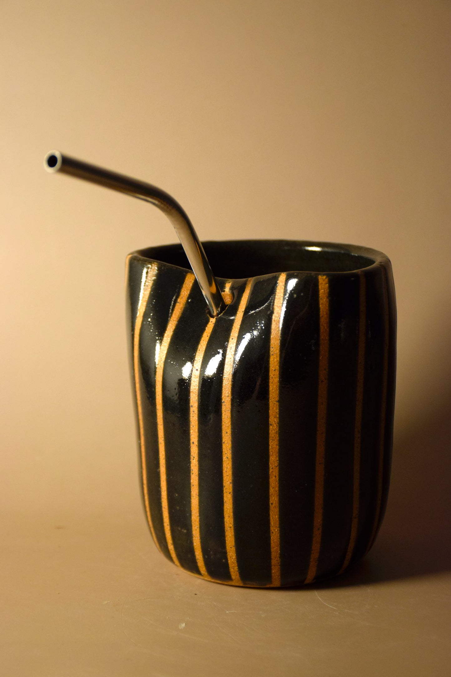 black stripe straw cup