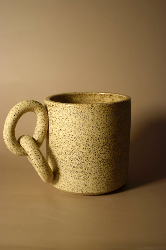 chain mug