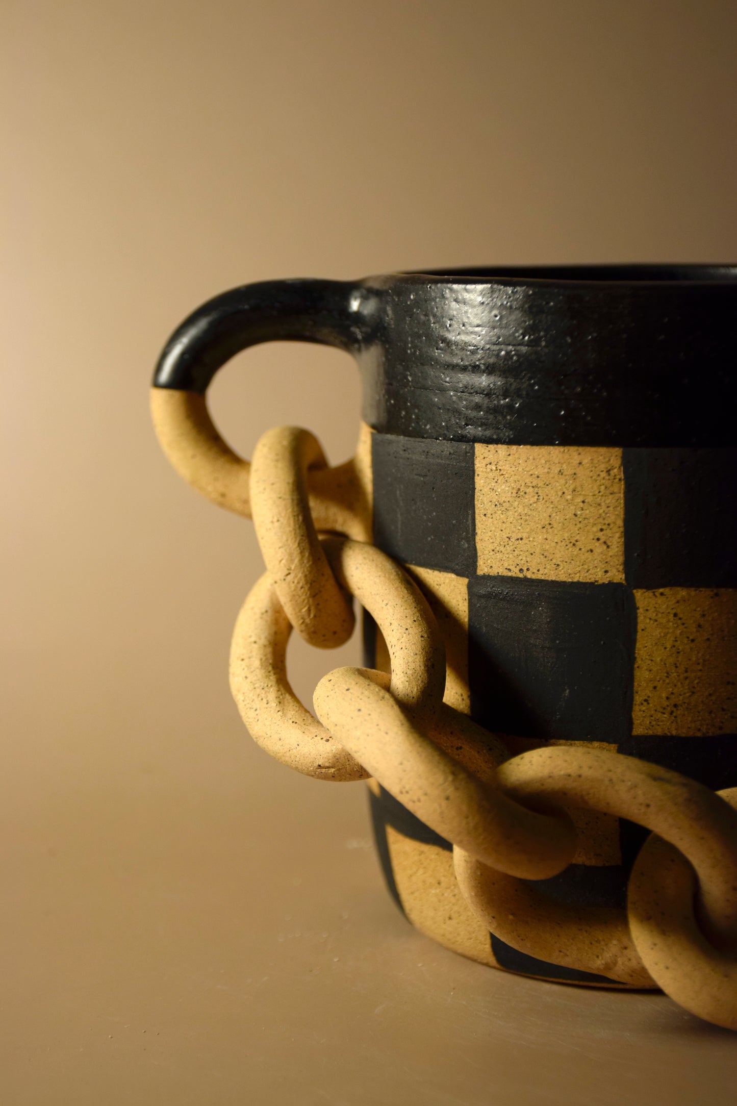 checkered chain vessel